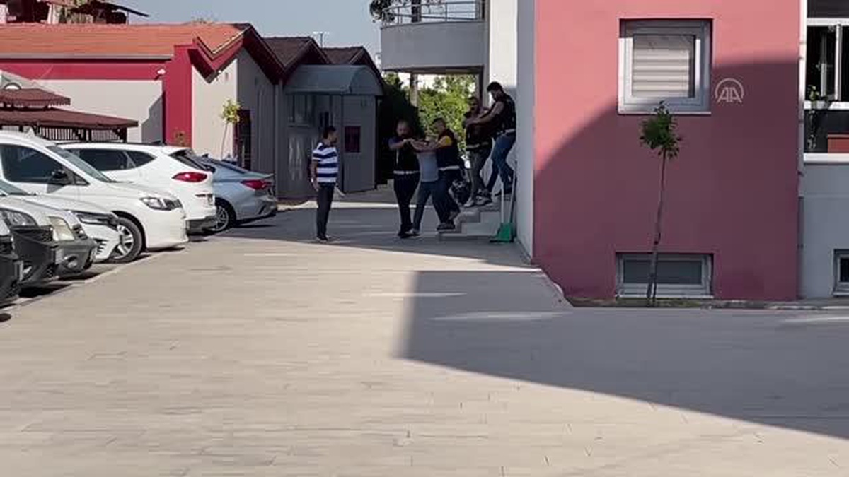 Adana\'da 1 kişinin öldürüldüğü silahlı saldırının 2 zanlısı tutuklandı