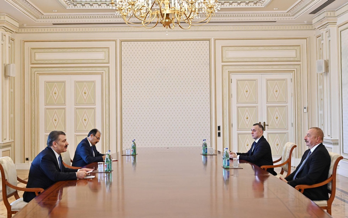 Azerbaycan Cumhurbaşkanı Aliyev, Sağlık Bakanı Koca\'yı kabul etti