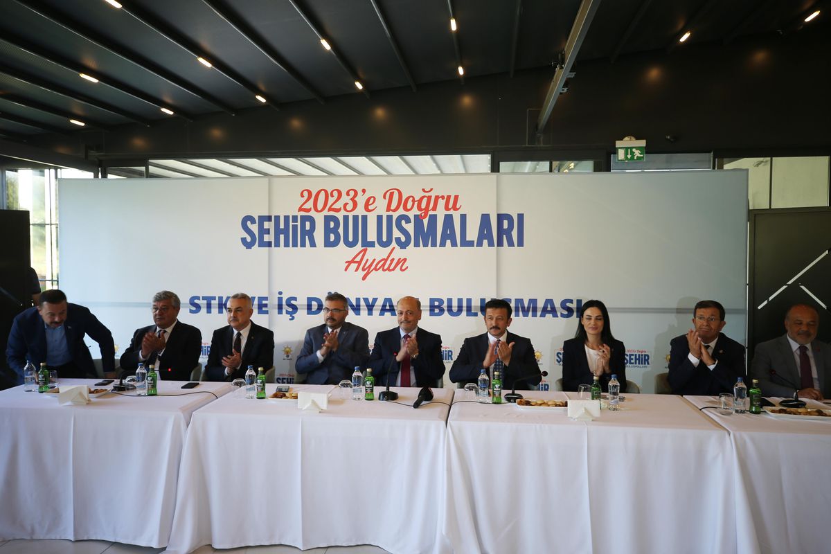 Bakan Bilgin, Aydın\'da sivil toplum kuruluşu ve iş dünyası temsilcilerine seslendi Açıklaması