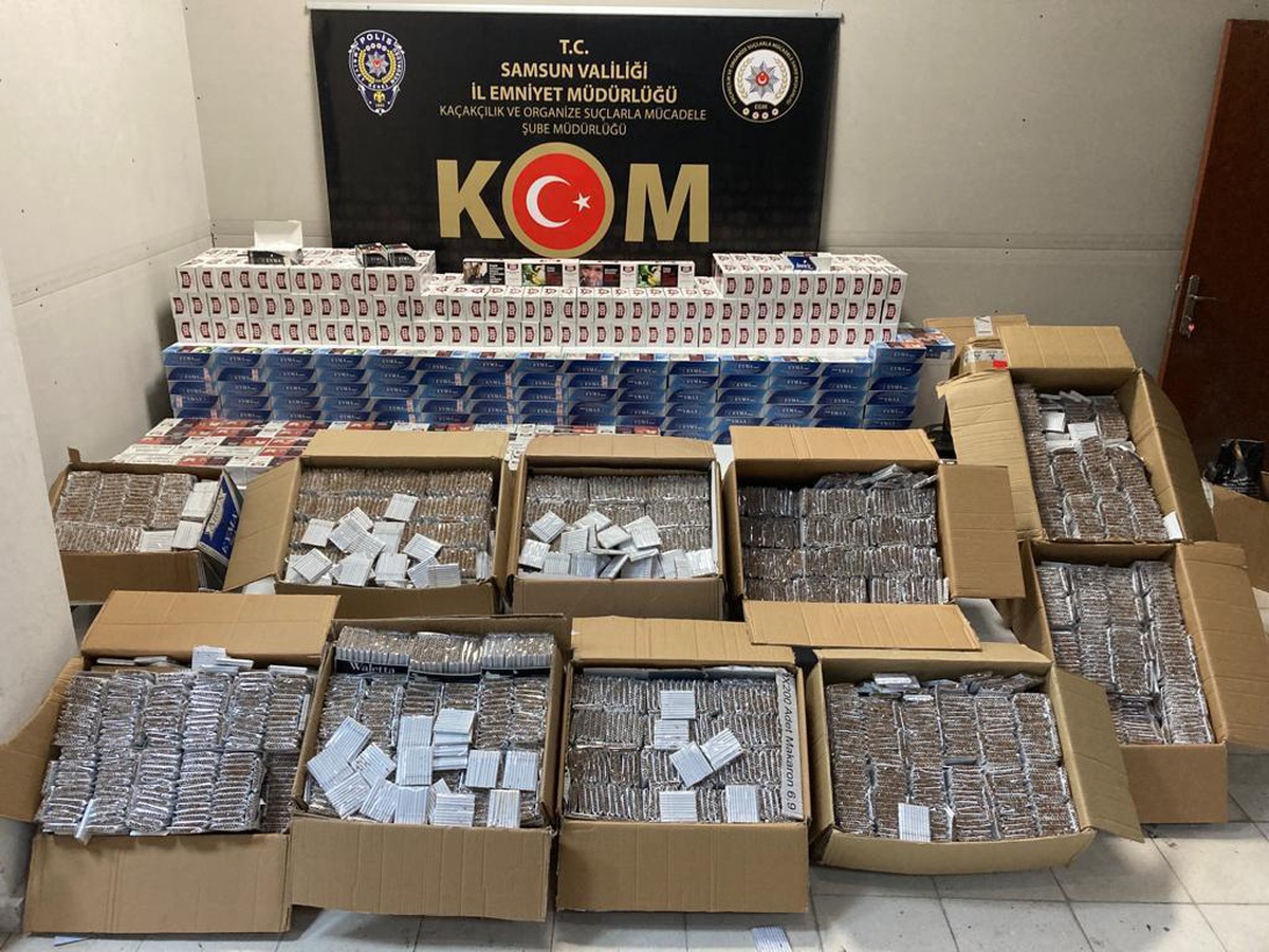 Samsun\'da 293 bin 700 filtreli sigara kağıdı ele geçirildi
