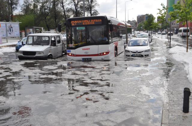 Tunç Soyer: İzmir'in derelerini bisiklet yoluna çevireceğiz