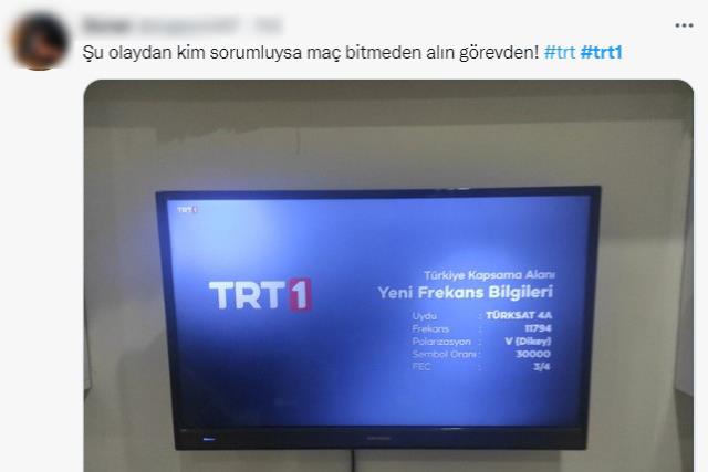 Türkiye'nin maçı başlar başlamaz TRT 1 ekranlarında çıkan uyarı ortalığı ayağa kaldırdı