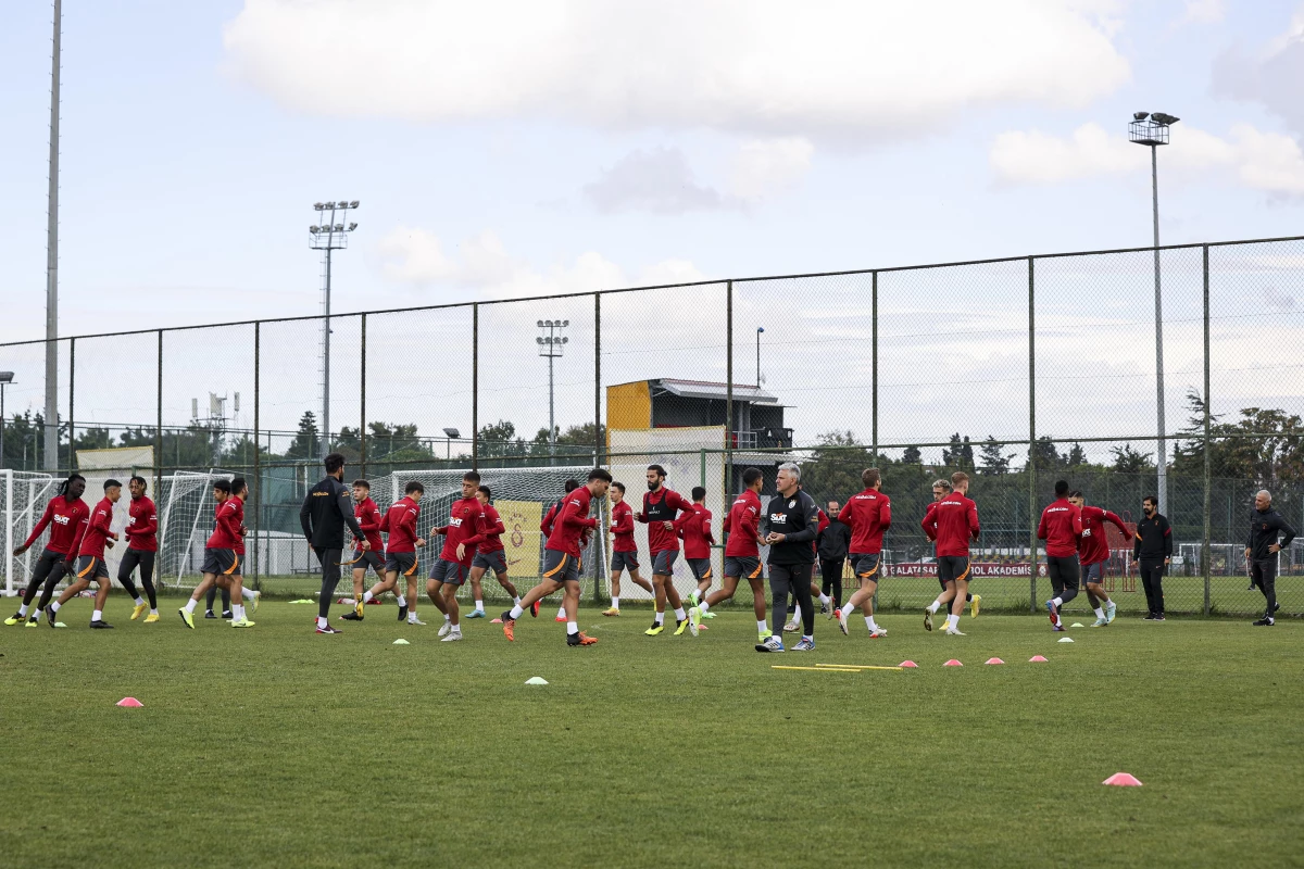 Galatasaray\'da Adana Demirspor maçı hazırlıkları sürüyor