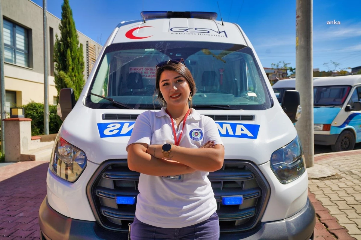 Gaziemir\'in İlk Kadın Ambulans Şoförü, Ayda 200 Hastayı Taşıyor