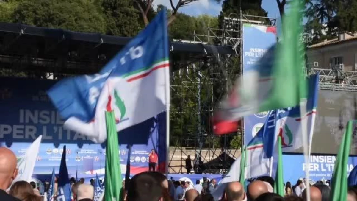 İtalya\'da sağ ittifak, seçimlerden önceki son mitingini Roma\'da yaptı