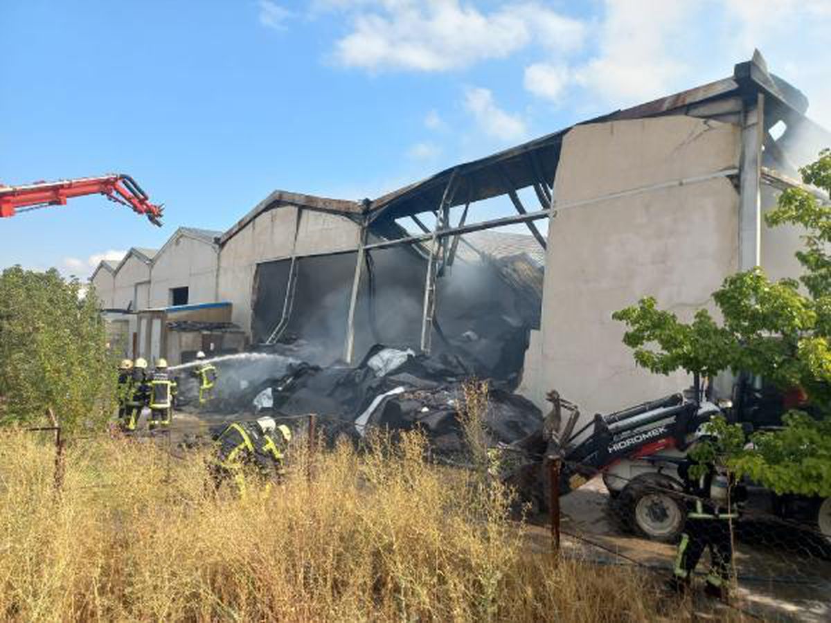 Kayseri haber: Kayseri\'de keçe fabrikası yangını, 3 saatte söndürüldü
