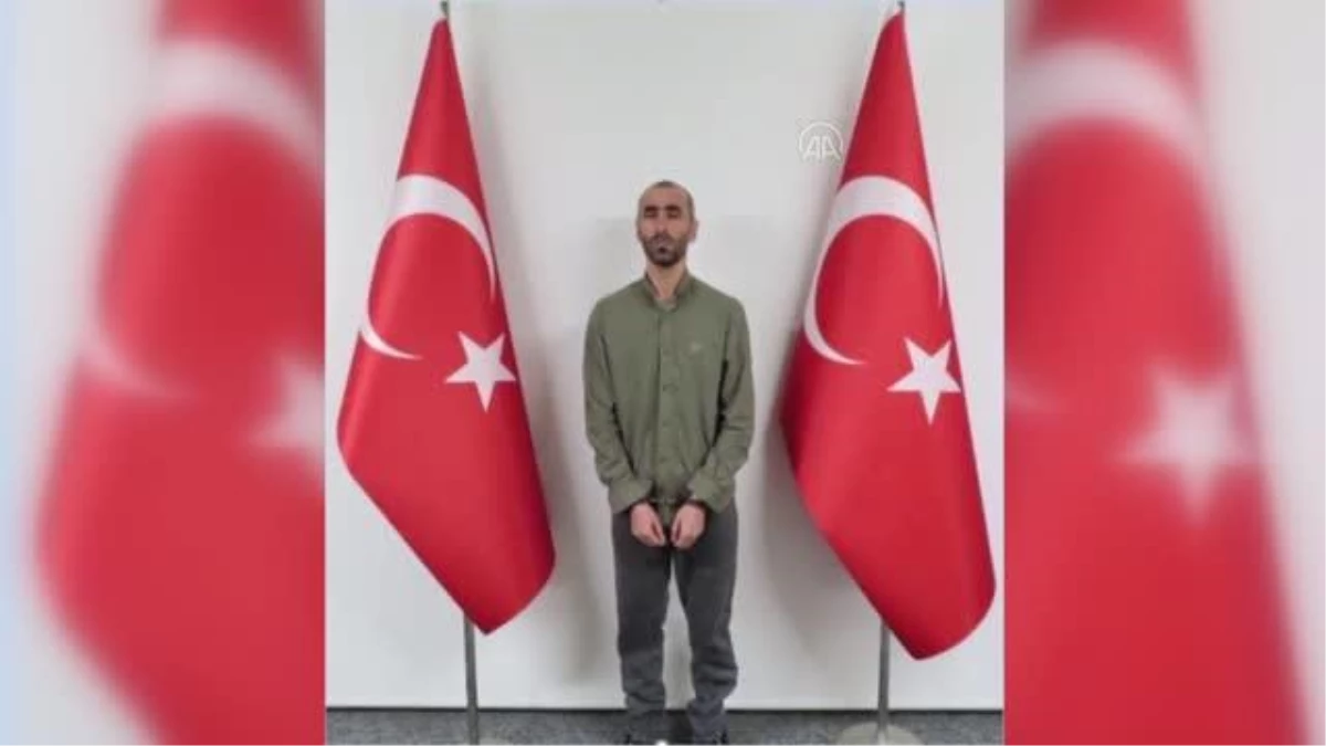 MİT, PKK/KCK mensubu Atilla Çiçek ve Hüseyin Yıldırım\'ı sınır hattındaki operasyonla yakalayarak Türkiye\'ye getirdi