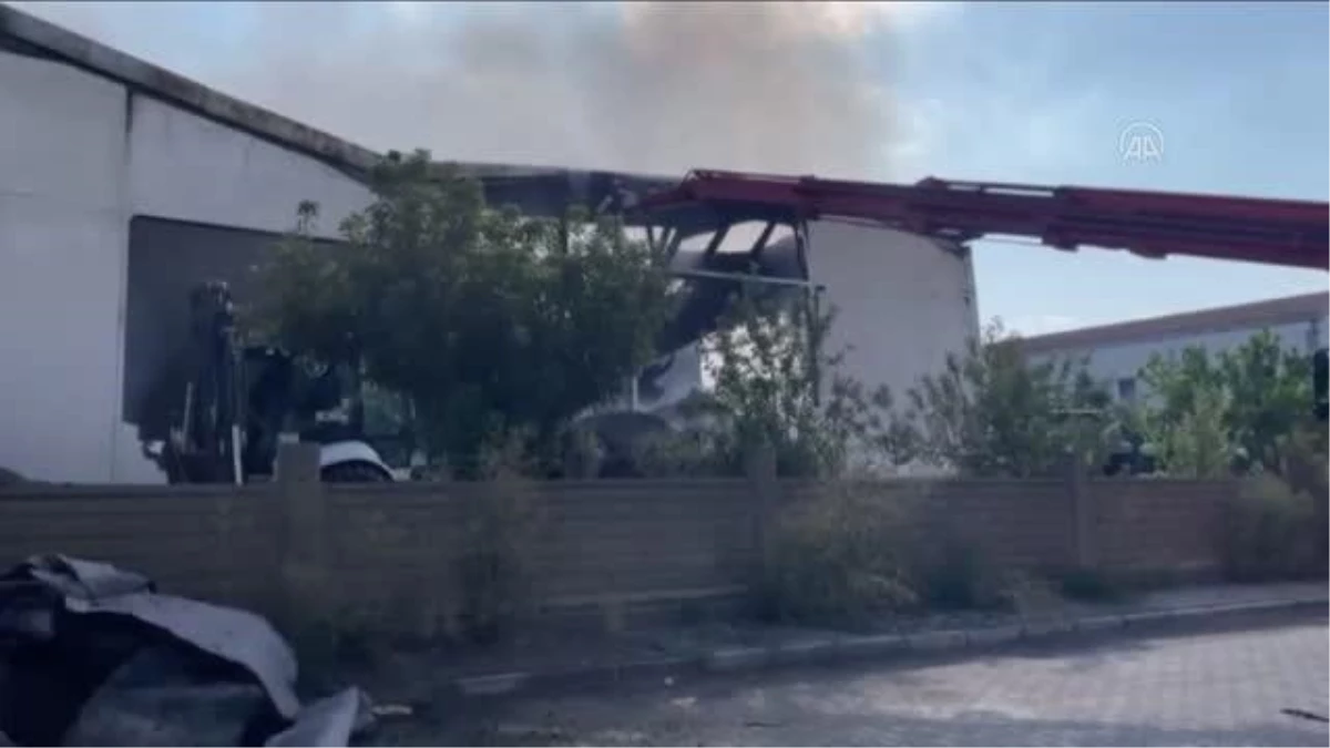 Kayseri\'de tekstil fabrikasında yangın çıktı