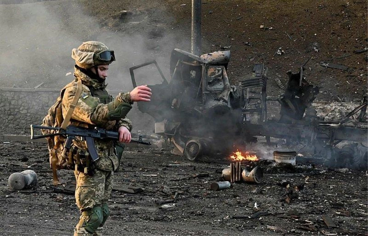 Rus SİHA\'ları, Ukrayna ordusunun taarruzunu durdurdu! 22 askeri araç yok edildi, 120 asker öldü