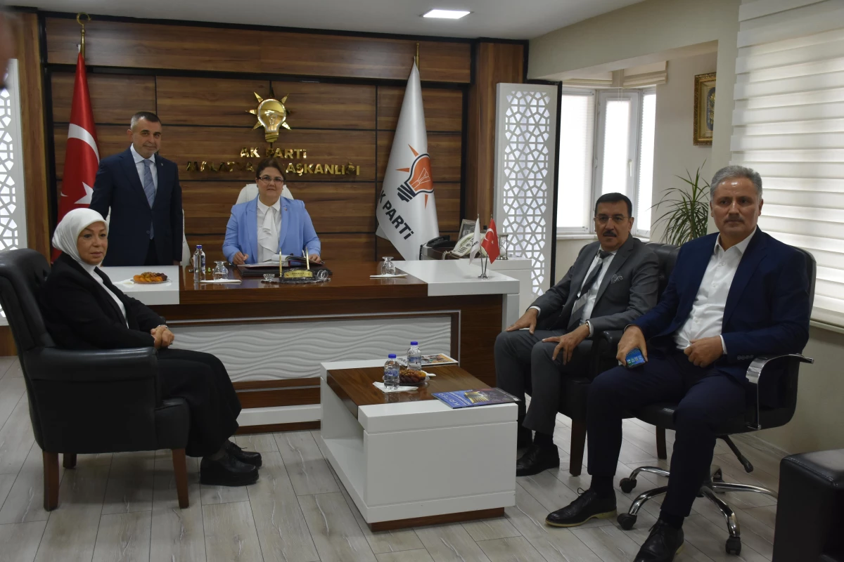 Aile ve Sosyal Hizmetler Bakanı Yanık, Malatya\'da ziyaretlerde bulundu