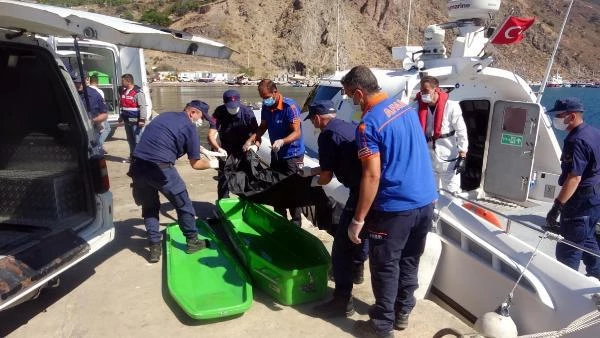 Yunan unsurlarının botlarını patlatıp Türk karasularına ittiği 4'ü çocuk 6 kişi hayatını kaybetti