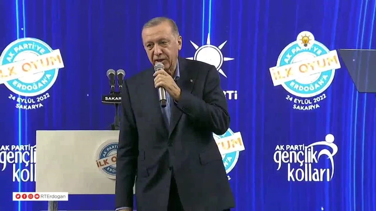 Erdoğan Gençlere Sesledi: "Sizi Ben Yanıltmaya Çalışırsam, Benim Karşımda da Özgürlüğünüzden Asla Taviz Vermeyin"