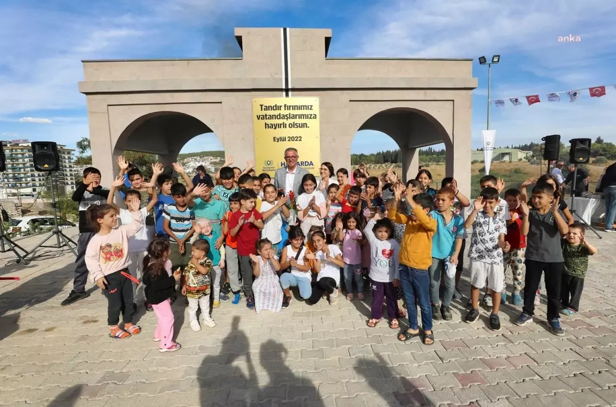 İzmir yerel: Gaziemir Belediyesi\'nden Mahalleliye "Tandır Fırını" Hizmeti