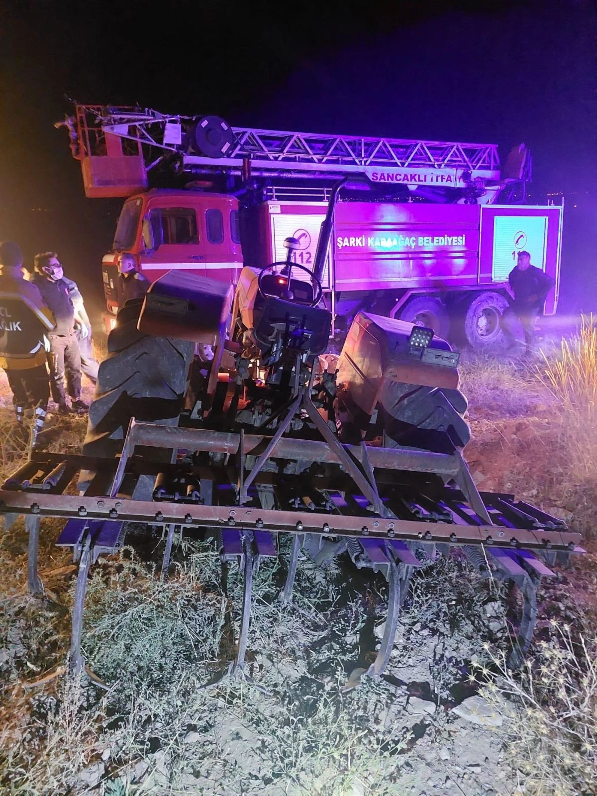 Isparta\'da traktörün altında kalan kişi hayatını kaybetti