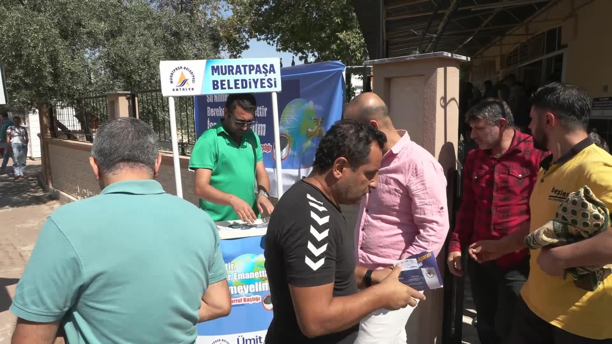 Muratpaşa Belediyesi, Perlatör Dağıtımına Devam Ediyor