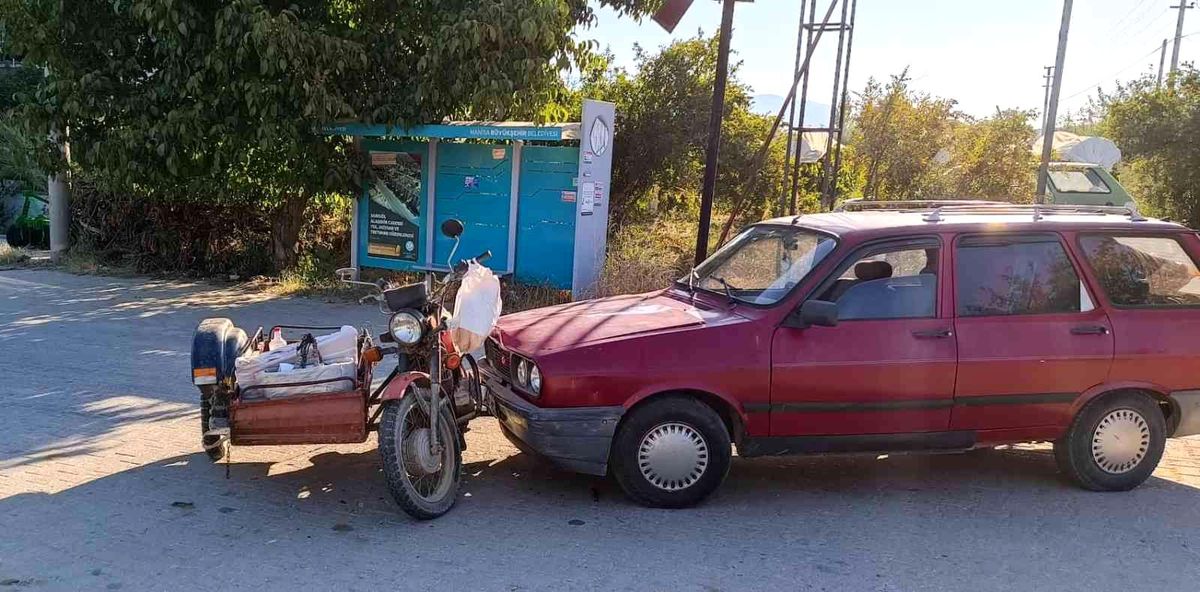Sarıgöl\'deki trafik kazalarında 3 kişi yaralandı