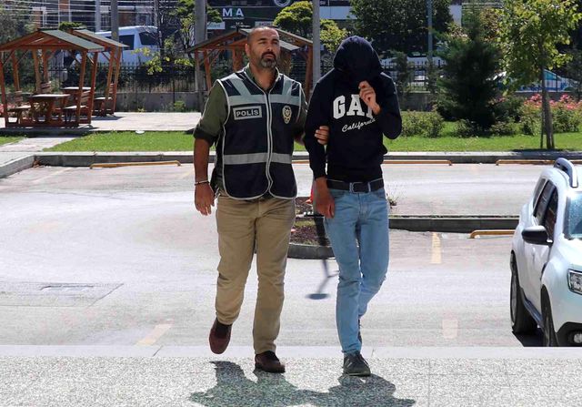2'sini sattığı tespit edildi! Çaldığı bisikletleri satarken suçüstü yakalandı 2'sini sattığı tespit edildi! Çaldığı bisikletleri satarken suçüstü yakalandı