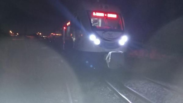 Diyarbakır-Batman seferini yapan yolcu treni raydan çıktı Diyarbakır-Batman seferini yapan yolcu treni raydan çıktı