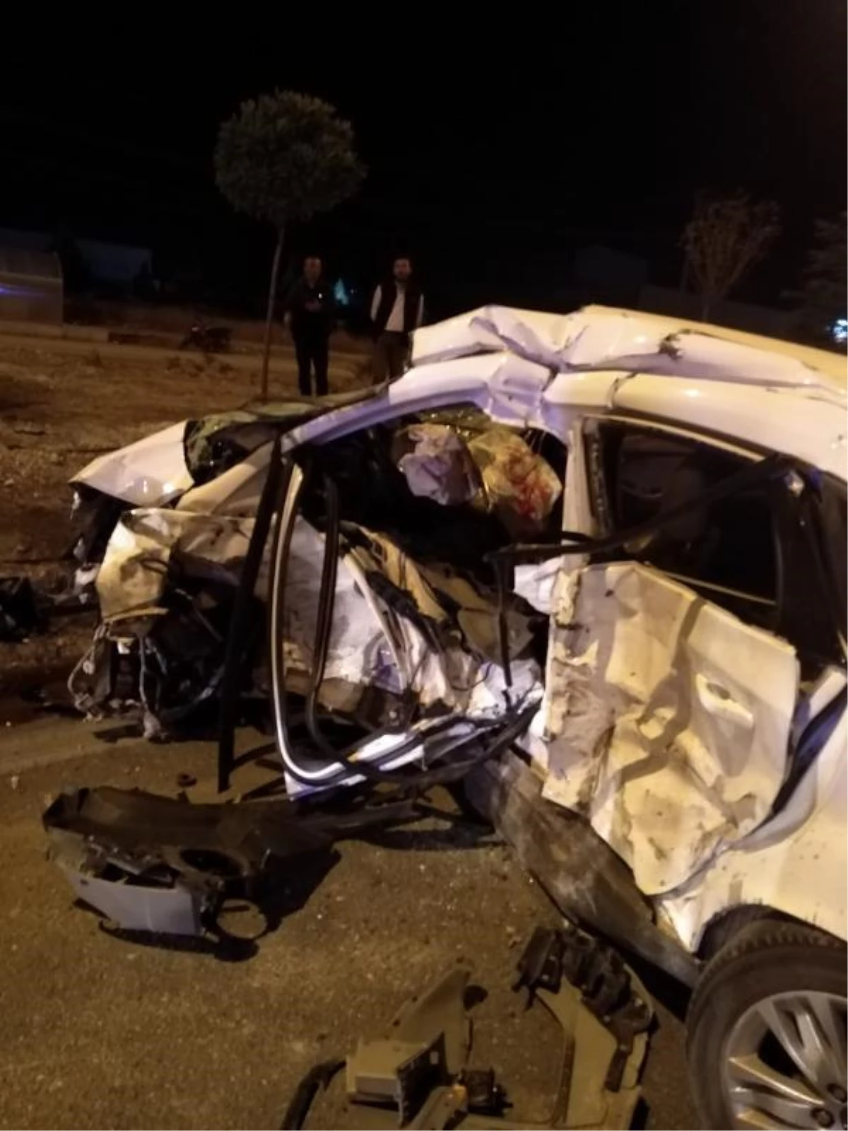 Konya gündem haberleri | Konya\'da iki otomobil çarpıştı: 1 ölü, 2 yaralı