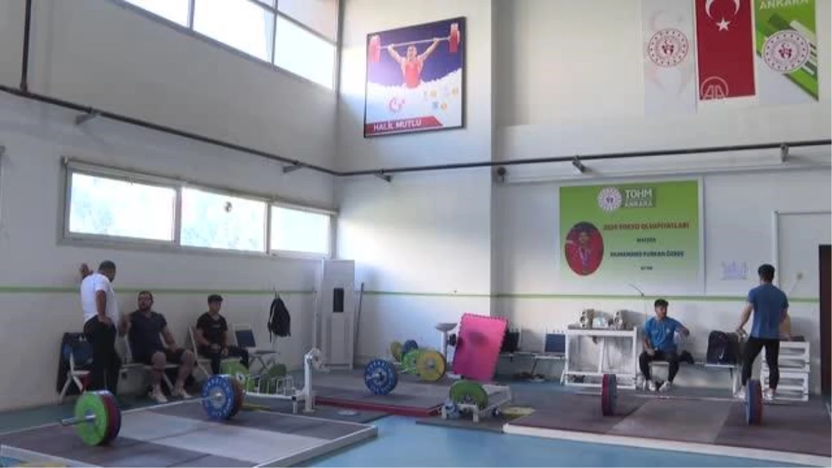 Milli halterci Muhammed Furkan, Gençler Avrupa Şampiyonası\'nda rekor peşinde Açıklaması