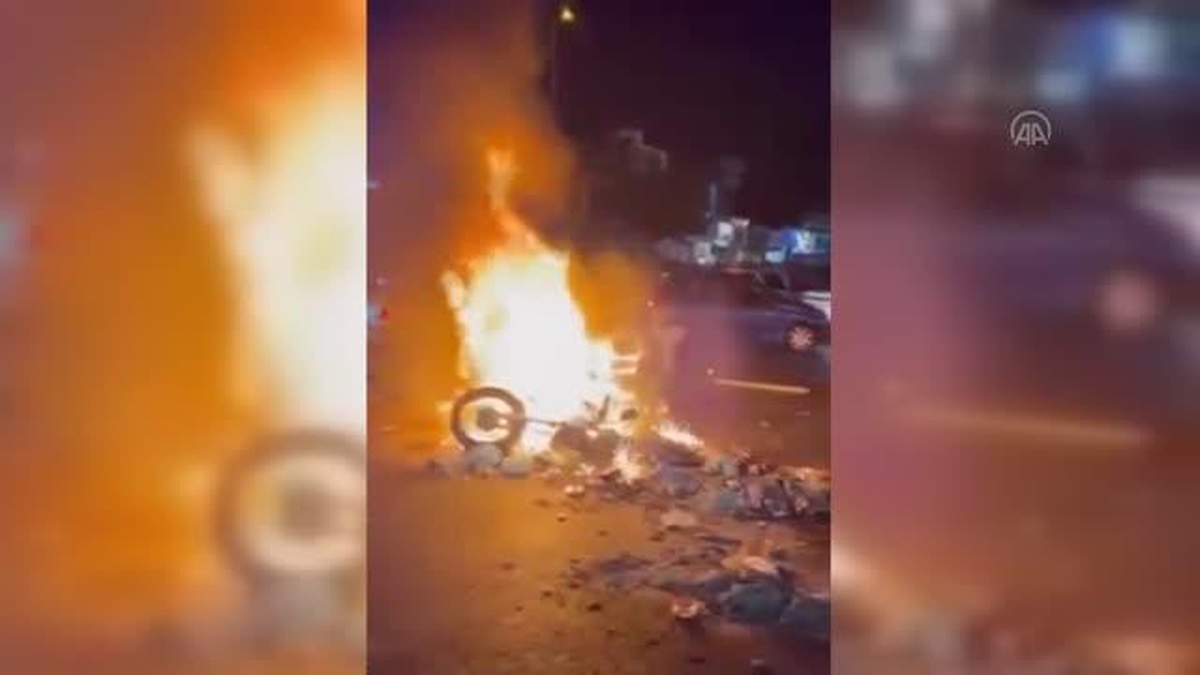 Tahran\'da Mahsa Emini\'nin ölümü üzerine yapılan protesto gösterileri sürüyor