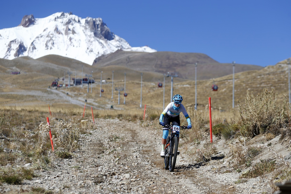 Uluslararası Erciyes MTB Cup Dağ Bisikleti Yarışları\'nın son etabı yapıldı