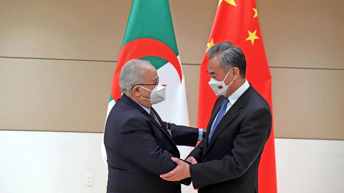 Çin ve Cezayir Dışişleri Bakanları BM Genel Kurulu Oturumu Sırasında Biraraya Geldi