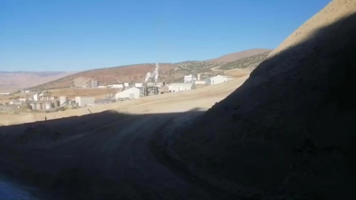 Erzincan\'da Siyanür Sızıntısı Yaşanan Altın Madeni Yeniden Faaliyete Geçti: "Bu, Türkiye\'nin Ölüm Projesi. Lütfen Bunu Durdurun, Yalvarıyorum"