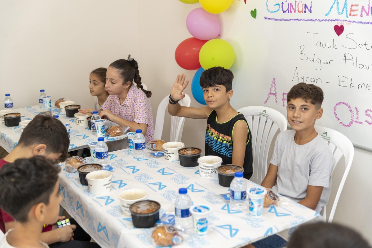 Mersin haber: Mersin Büyükşehir Lgs Kurs Merkezleri\'nde Sıcak Yemek Hizmeti
