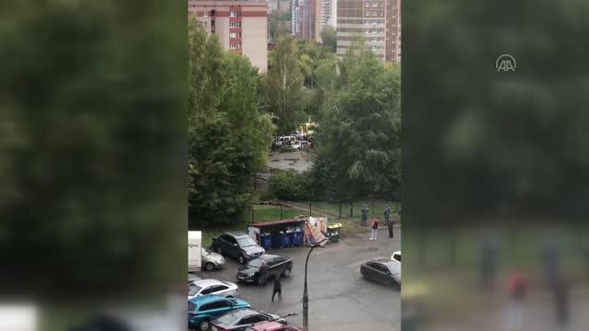 Rusya\'nın İjevsk kentinde okula düzenlenen silahlı saldırıda 6 kişi öldü