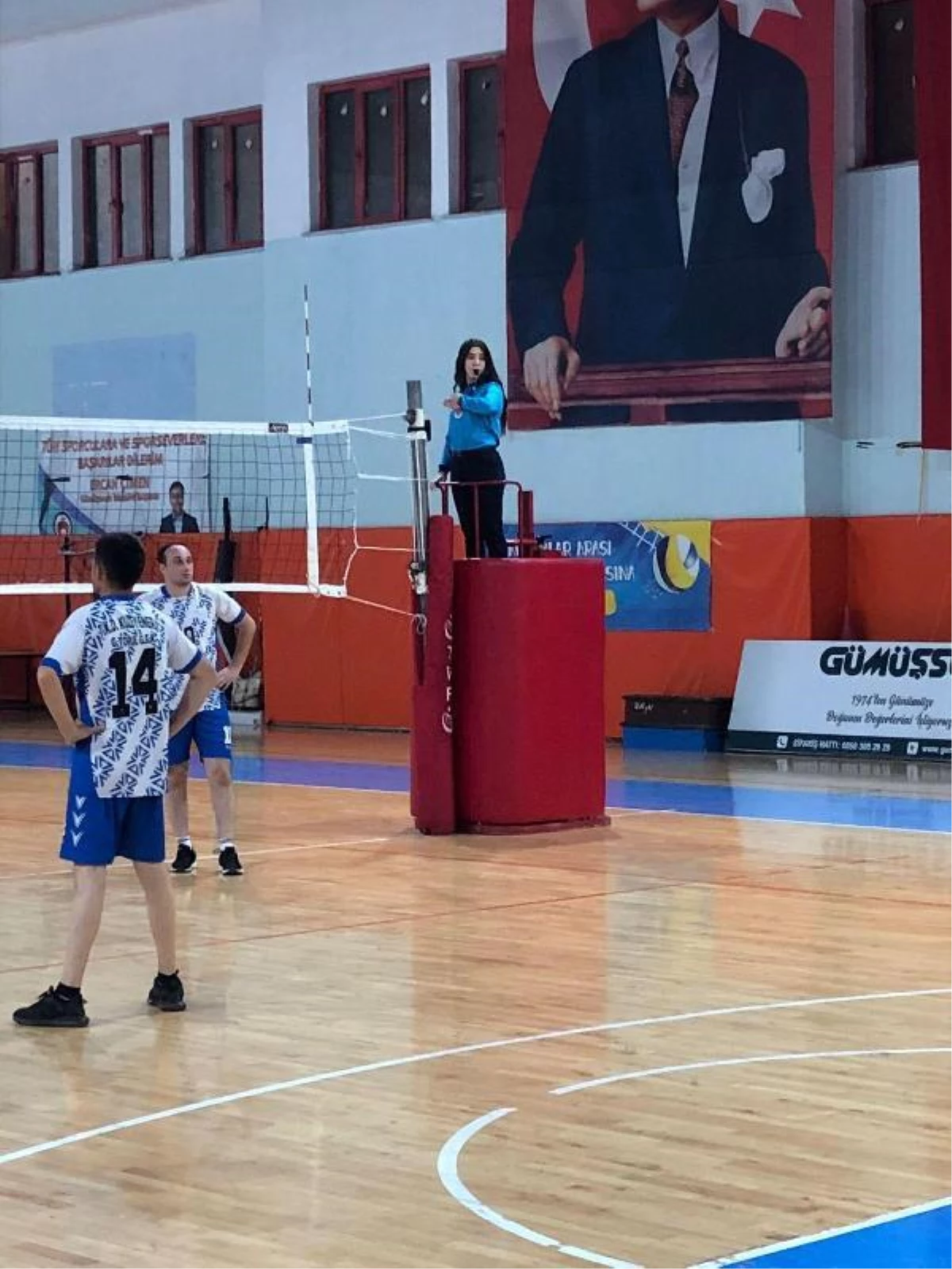 SPOR "Sporda ne işi var" denilen Şeyma, ulusal voleybol hakemi oldu