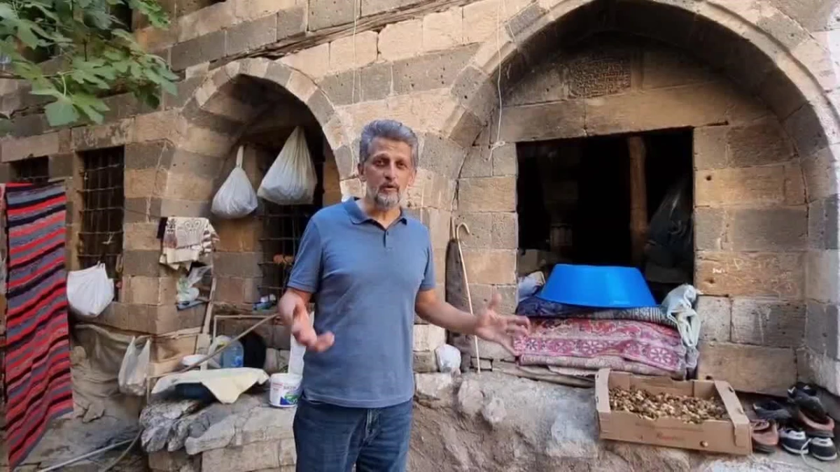 Garo Paylan\'dan Bakan Ersoy\'a Çağrı: "Diyarbakır\'daki Havrayı Bir An Önce Koruma Altına Alın"