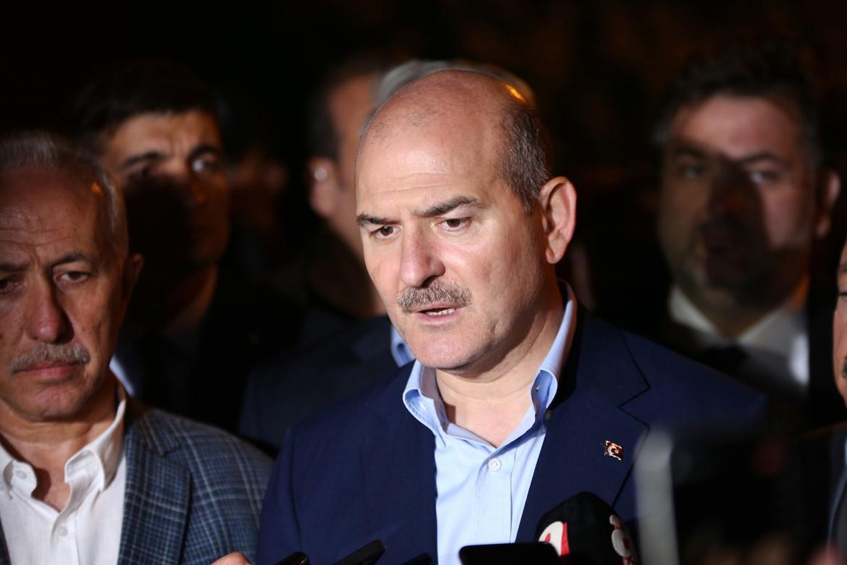 "Bakan Soylu istifa etti" iddiası gündeme bomba gibi düştü! Kısa sürede konuyla ilgili 20 binin üzerinde tweet atıldı