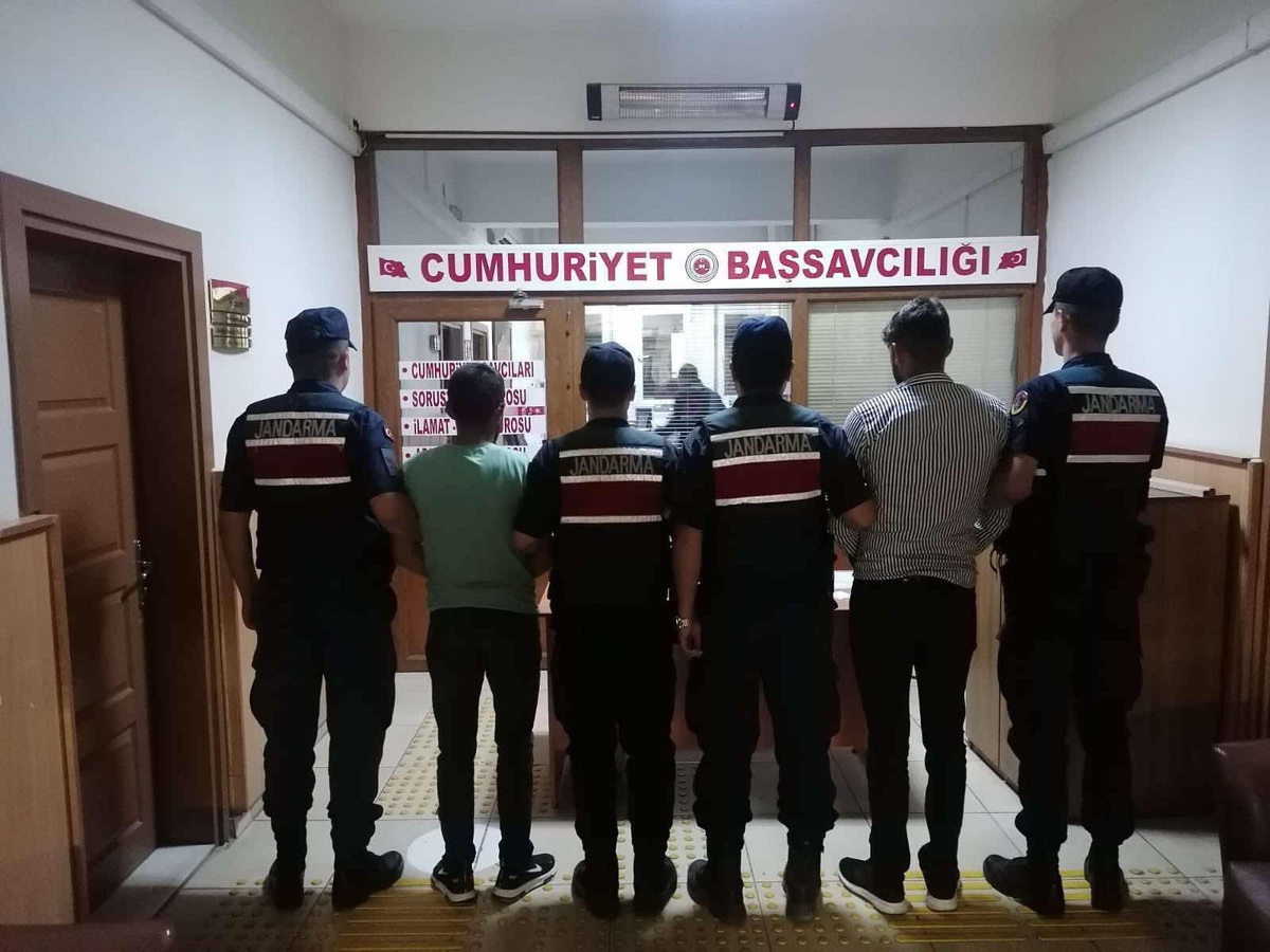 Kırklareli\'nde bir işletmeden bakır kablo çalan 2 kişi tutuklandı