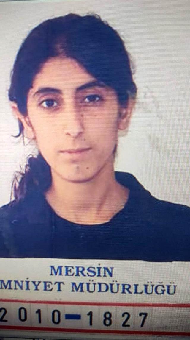 Mersin'de polisimizi şehit eden 2 kadın terörist saldırıdan 10 dakika önce kameraya böyle yansıdı