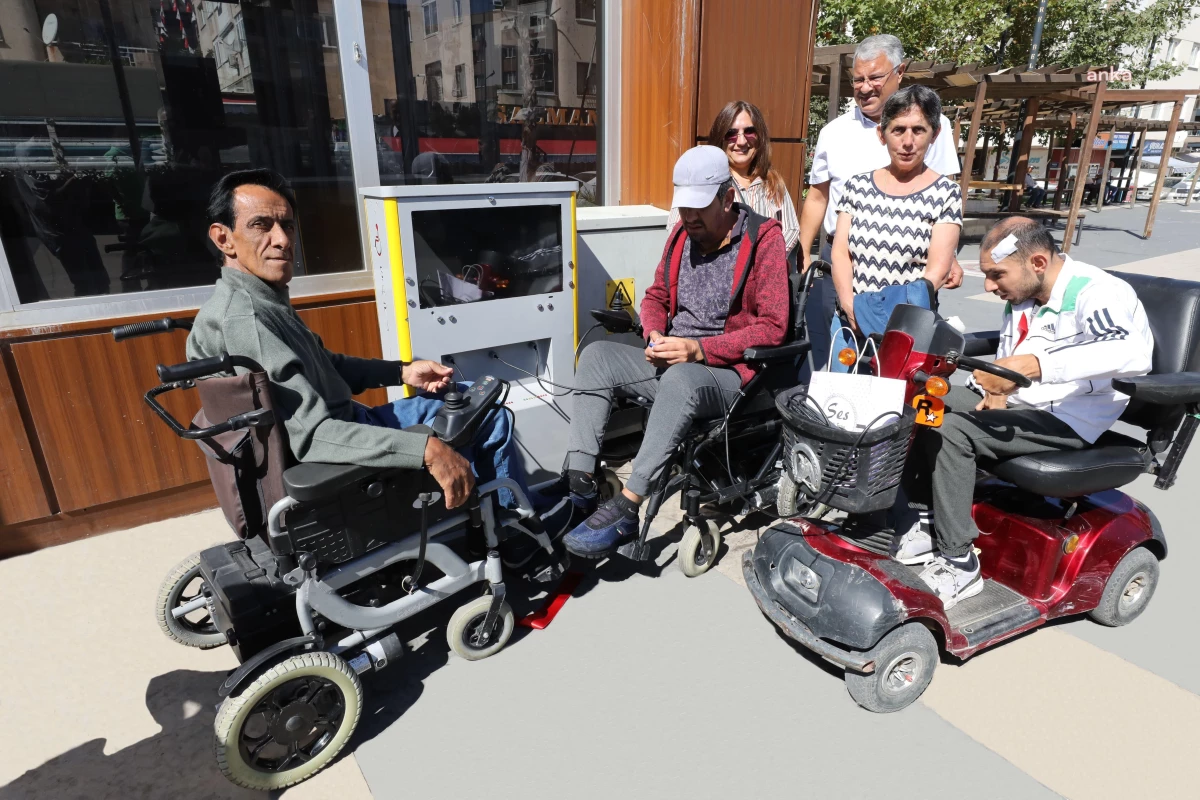 Narlıdere\'de Engelli Şarj İstasyonu Kuruldu