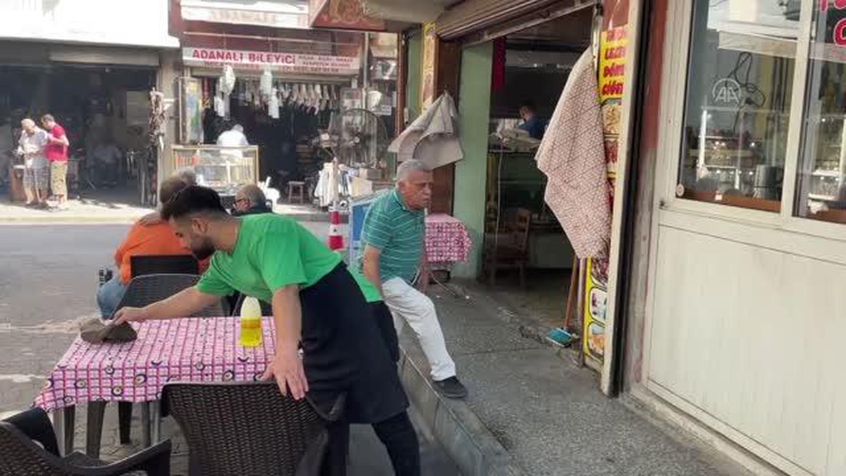 Adanalı usta 62 yıldır bozulan silahları tamir ediyor