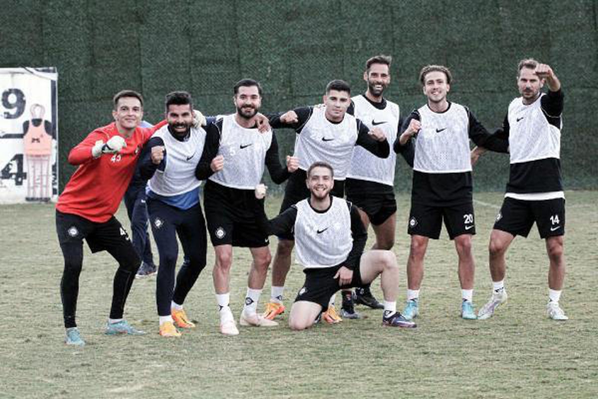 Altay lideri gözüne kestirdi