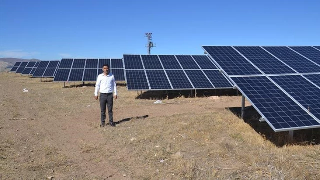 Belediye kurduğu güneş santrali ile neredeyse tüm beldenin elektrik ihtiyacını karşılıyor