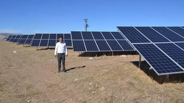 Belediye kurduğu güneş santrali ile neredeyse tüm beldenin elektrik ihtiyacını karşılıyor