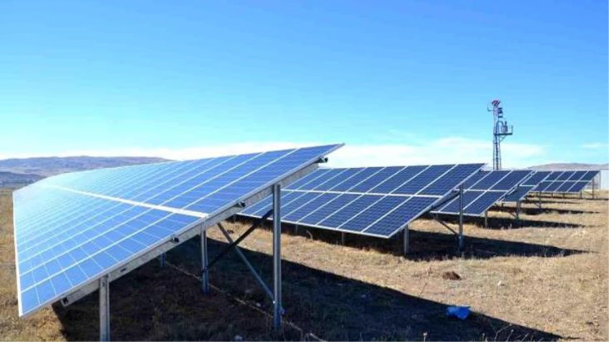Sivas\'ta belediyenin kurduğu güneş santrali aylık ortalama 150 bin TL kazanç sağlıyor
