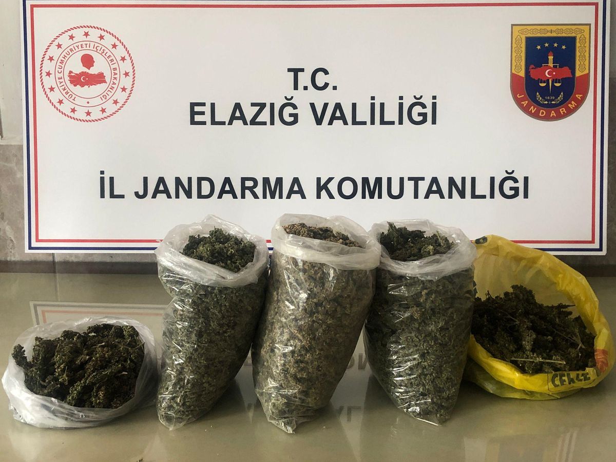 Elazığ\'da uyuşturucu operasyonunda 3 şüpheli yakalandı