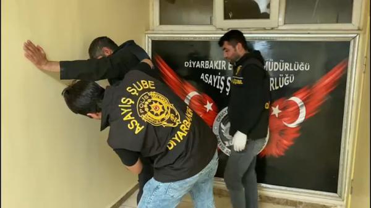Esma\'nın katili eski koca, \'Kadına El Kalkamaz\' operasyonuyla yakalandı