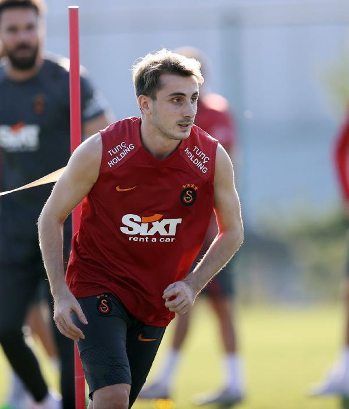 Adana spor haberi... Galatasaray\'da Adana Demirspor mesaisi sürdü