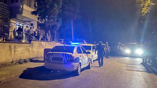 Polisi bıçaklayan zanlı silahla vurularak yakalandı Polisi bıçaklayan zanlı silahla vurularak yakalandı