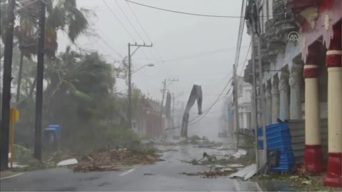 PİNAR DEL RİO - Kasırgaya dönüşen tropikal fırtına Ian, Küba\'da etkili oldu