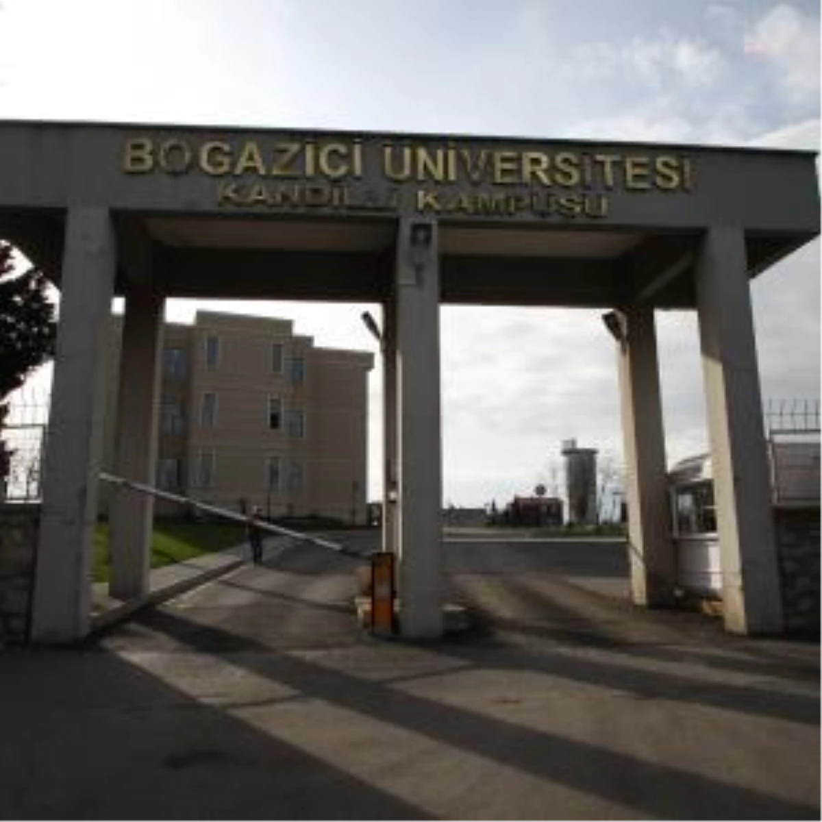 Sayıştay Raporu: Boğaziçi Üniversitesi Kandilli Rasathanesi Kampüsüne Rektörlük Ofisi İçin İhalesiz 311 Bin Lira Harcandı