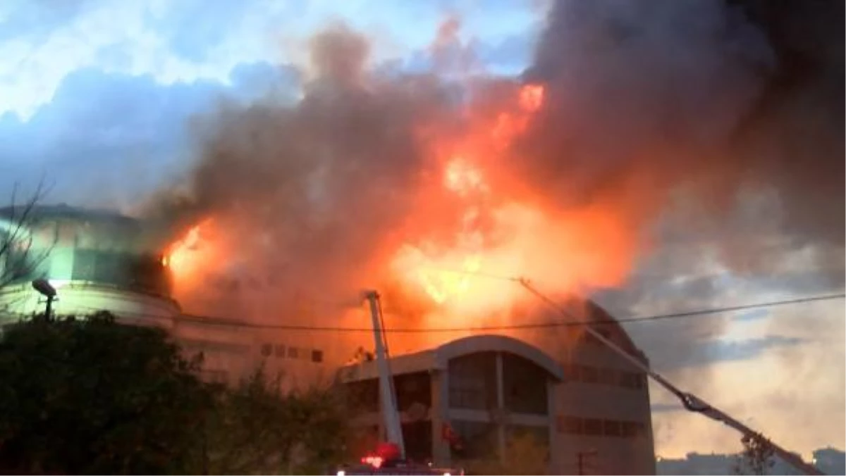 Son dakika haberi! Sultanbeyli\'de 4 katlı tencere fabrikasında yangın - 2
