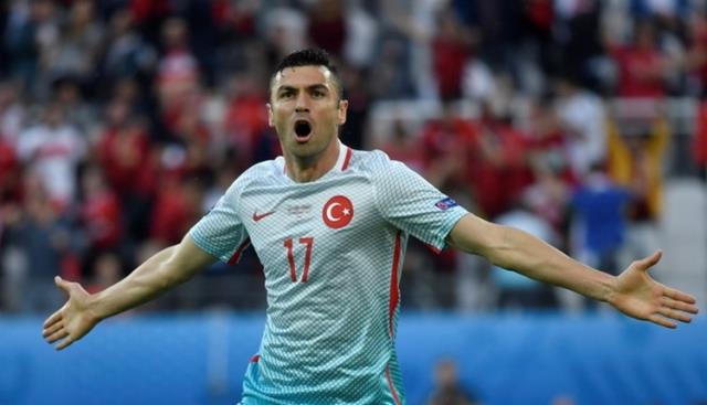 Burak Yılmaz'dan olay sözler! Fatih Terim için söyledikleri gündem oldu Burak Yılmaz'dan olay sözler! Fatih Terim için söyledikleri gündem oldu