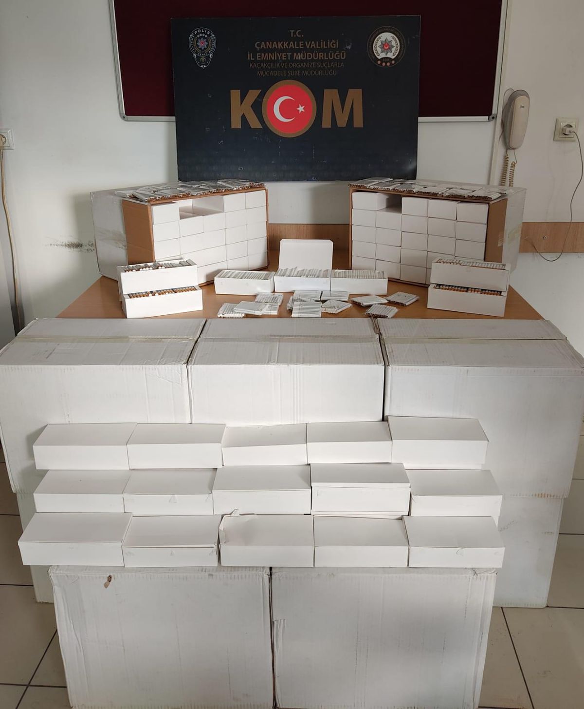 Çanakkale\'de kaçak 147 bin 120 makaron ele geçirildi